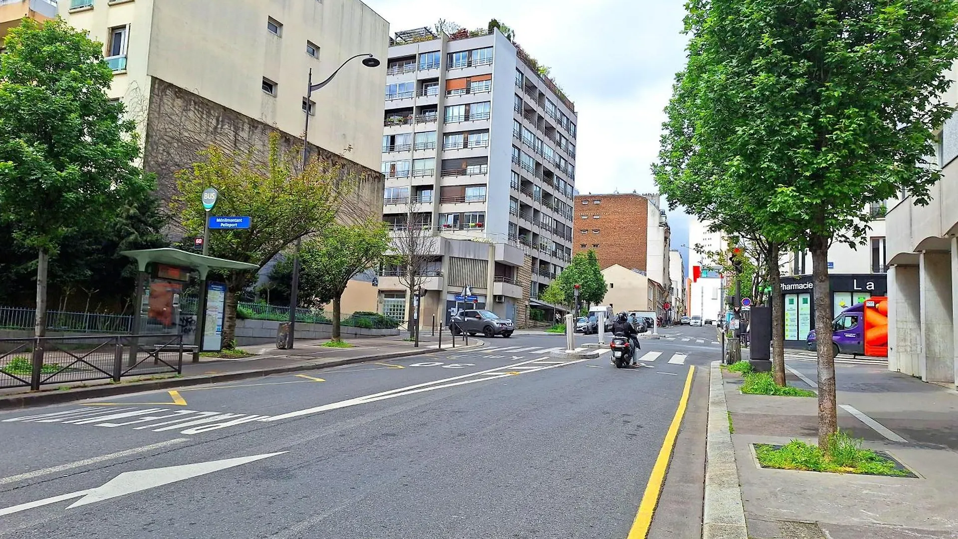 Apartman Chic Parisian Retreat Bright Spacious And Secure Parking *